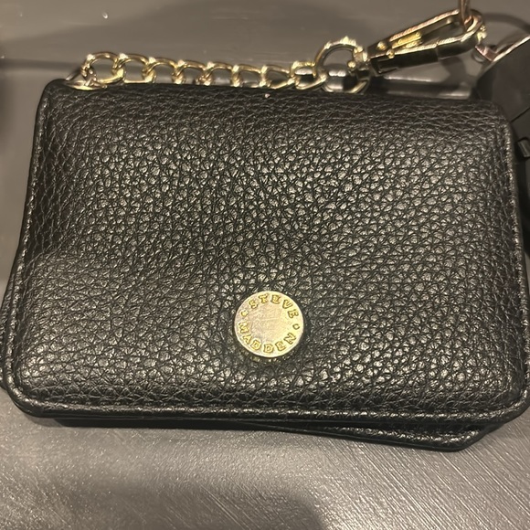 Black men’s/unisex Steve Madden bi-fold wallet, gold keychain great quality - Picture 6 of 7